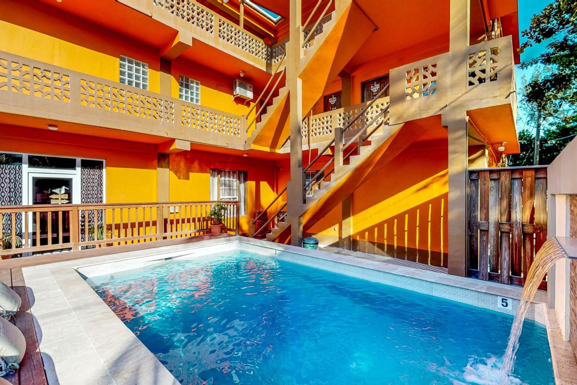 Hummingbird Home Suites 산페드로 객실 사진